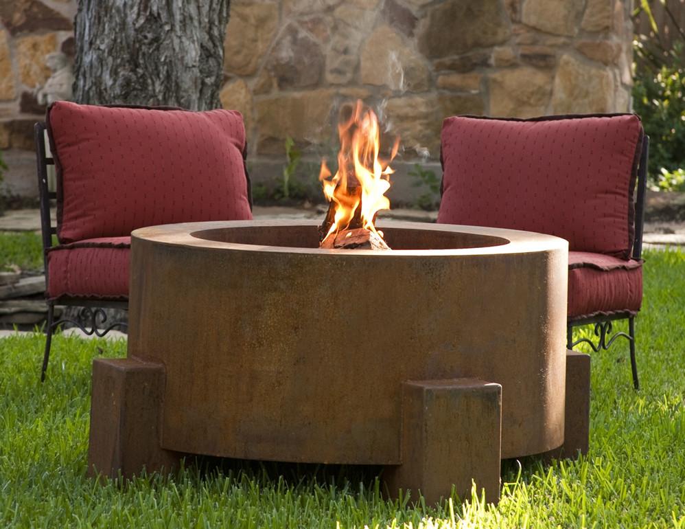 Modern Fire Pit - Steel Round