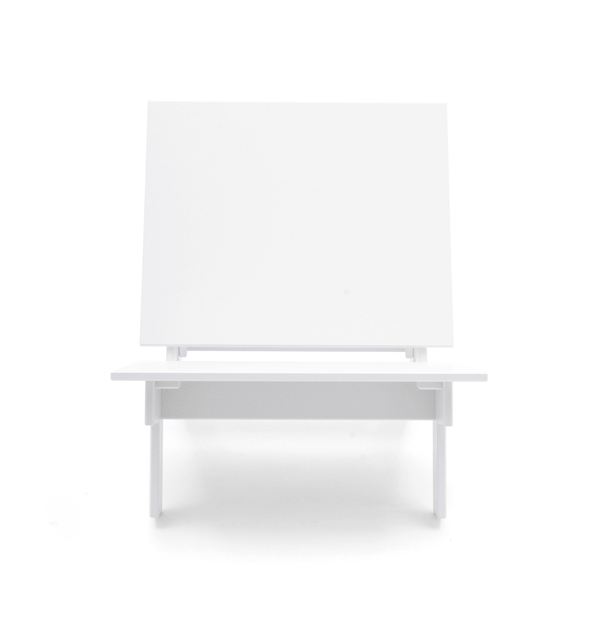 TAAVI MODERN OUTDOOR CHAIR