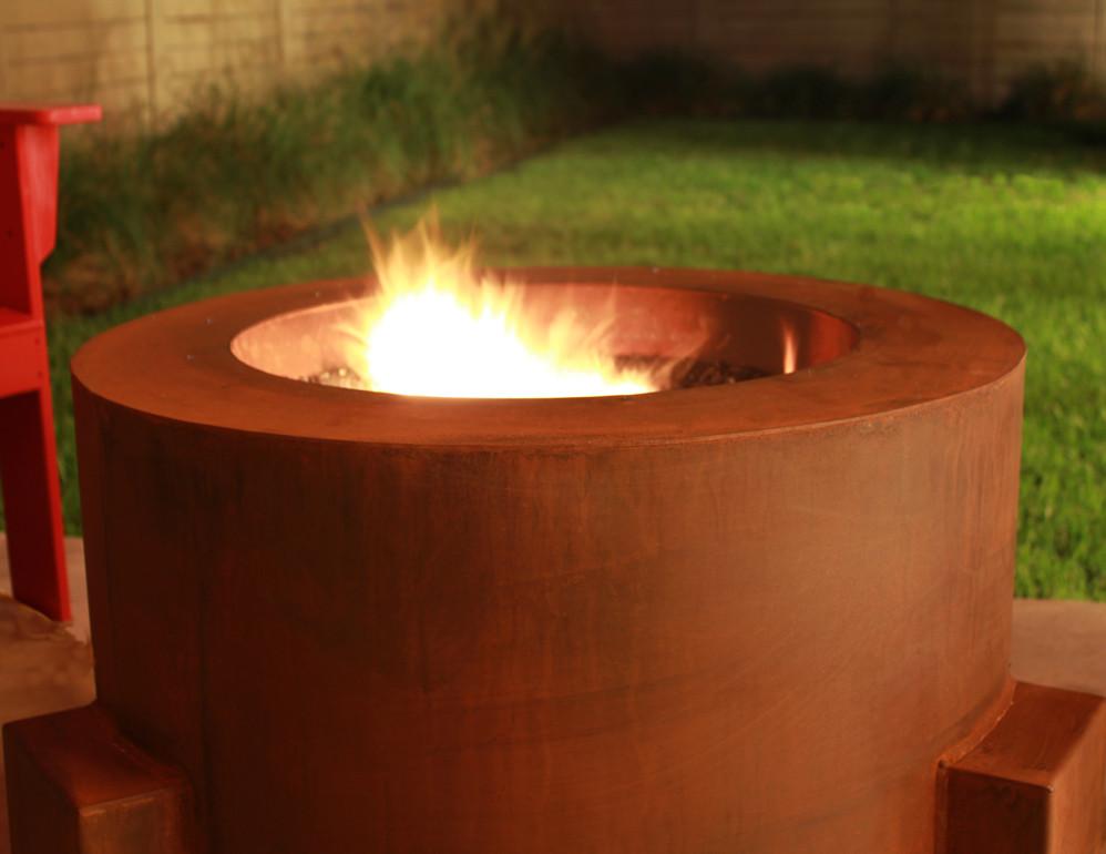 Modern Fire Pit - Steel Round