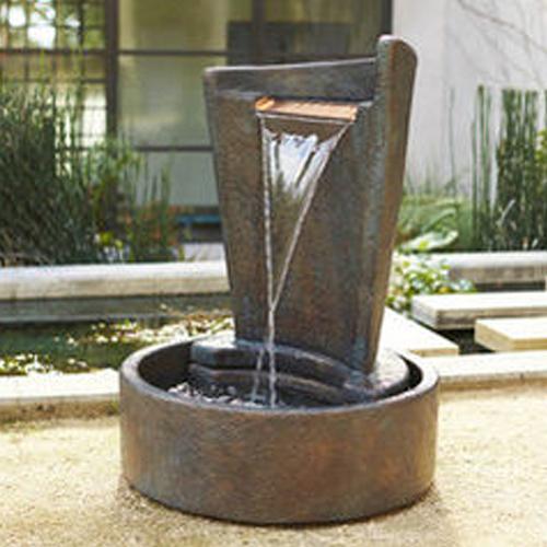 Modern Fountain - Eclipse