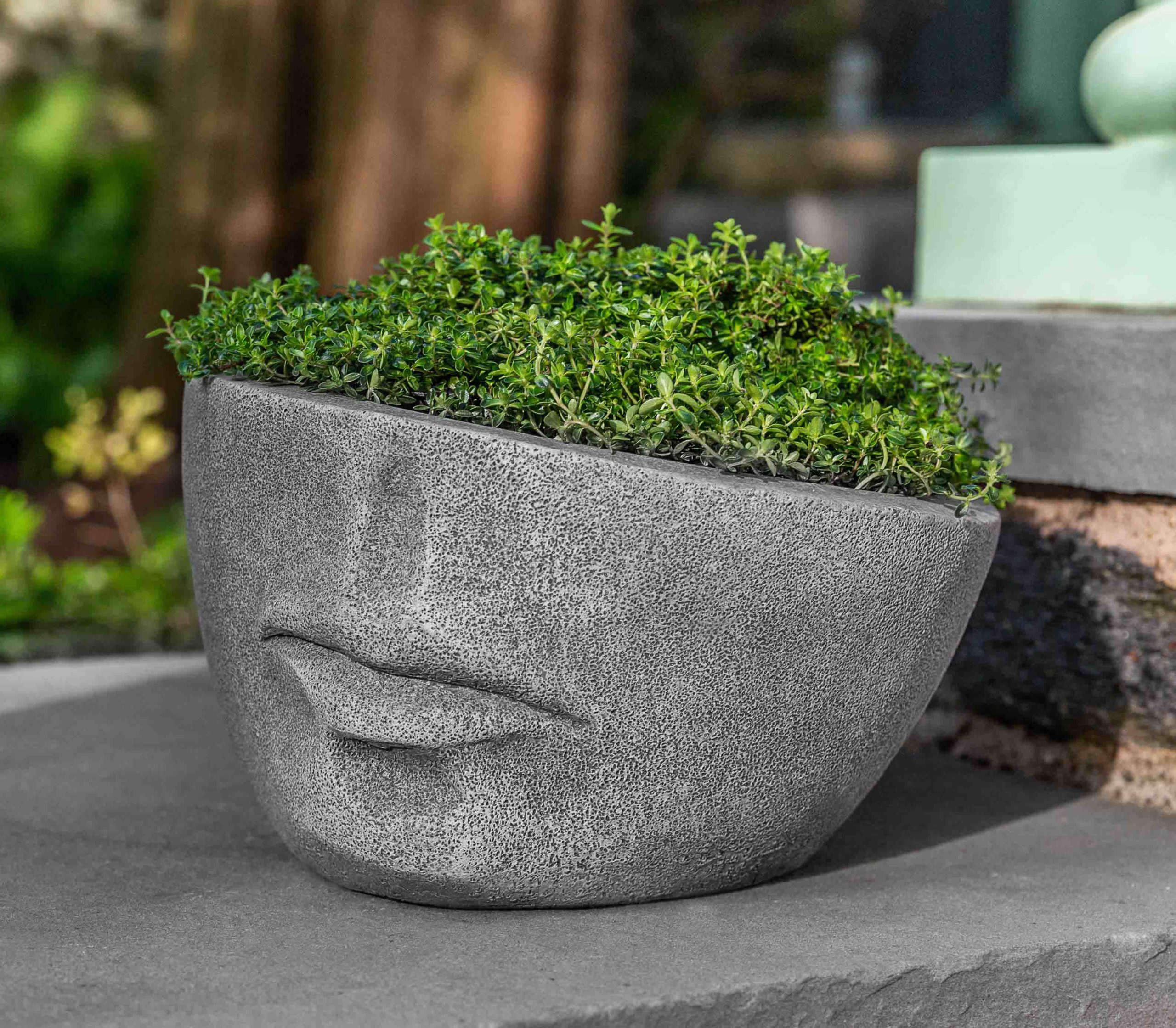 FACCIA CAST STONE PLANTER