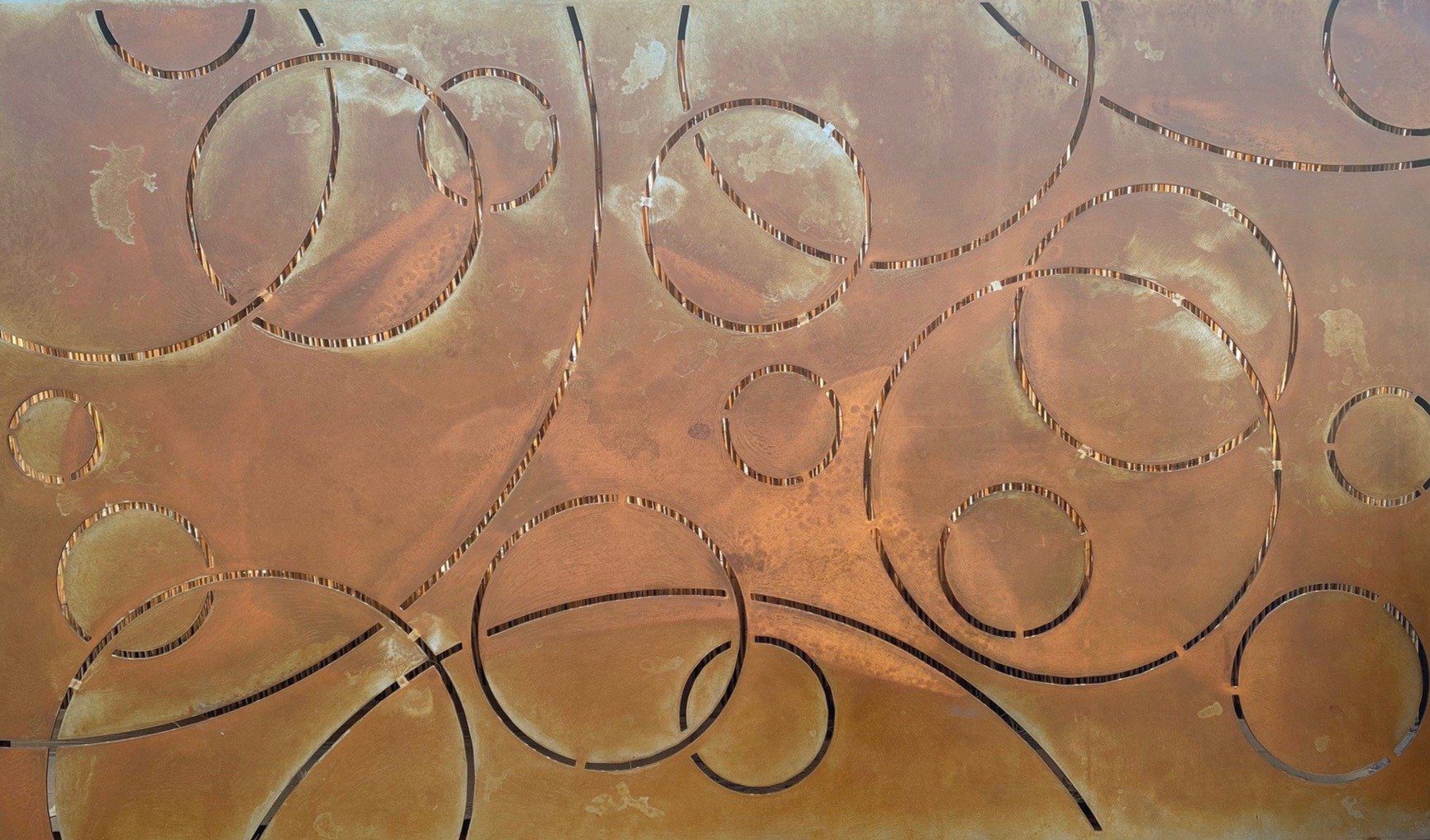 GEOMETRIC CIRCLES WALL ART