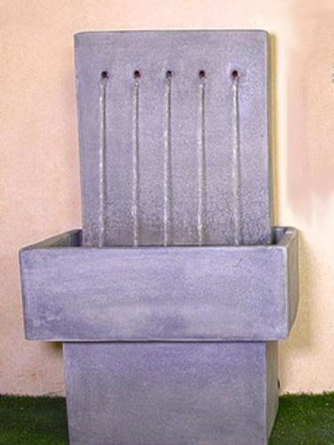 Modern Fountain - Quintus Wall