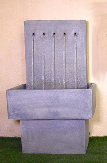 Modern Fountain - Quintus Wall