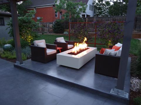 outdoor living area